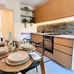 アパート Coliving - Private Shower - Bfast & Terrace Dining