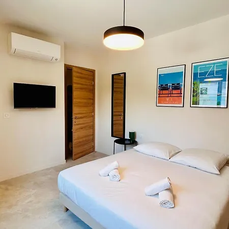 Coliving - Private Shower - Bfast & Terrace Dining Apartment *