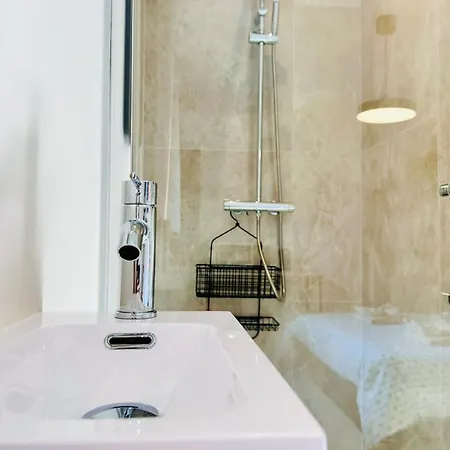 Apartment Coliving - Private Shower - Bfast & Terrace Dining Cagnes-sur-Mer